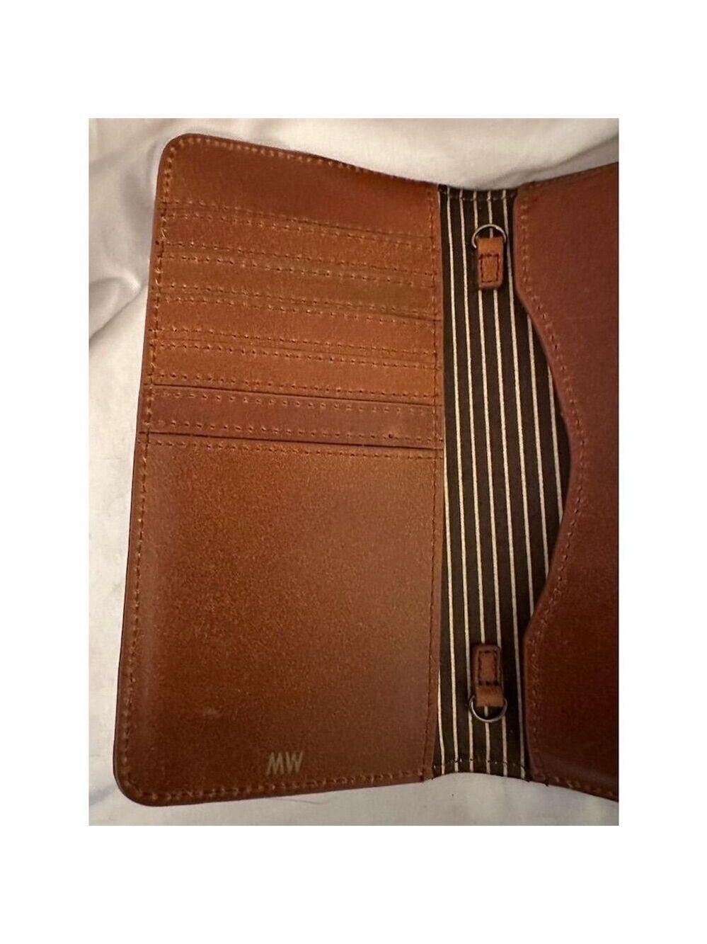 M & W Unisex Brown Slim Fold Leather Wallet with Card Slots - Picture 3 of 4